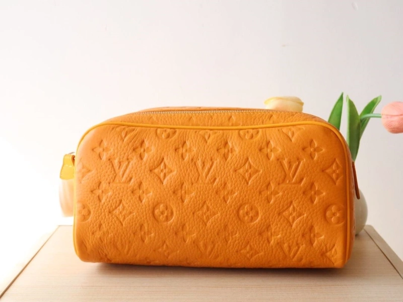 LX Cosmetic Bags Vibrant 16035