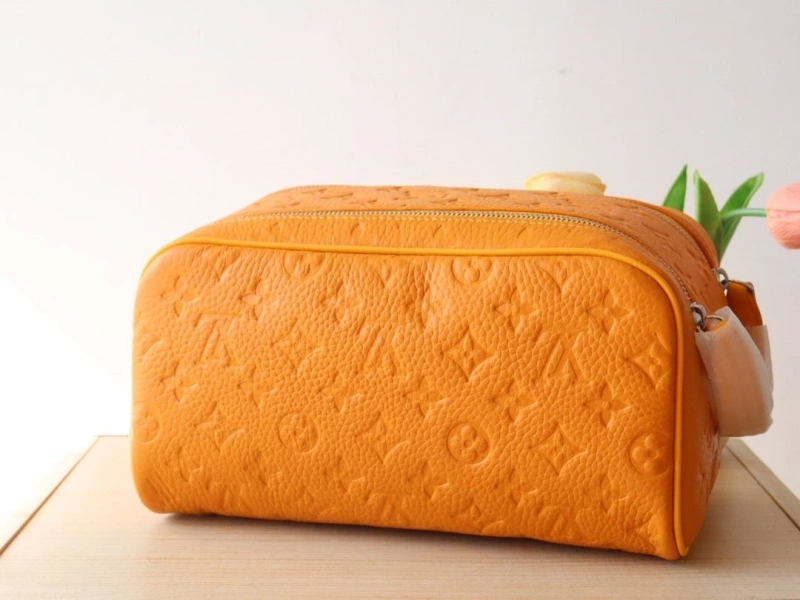 LX Cosmetic Bags Vibrant 16035