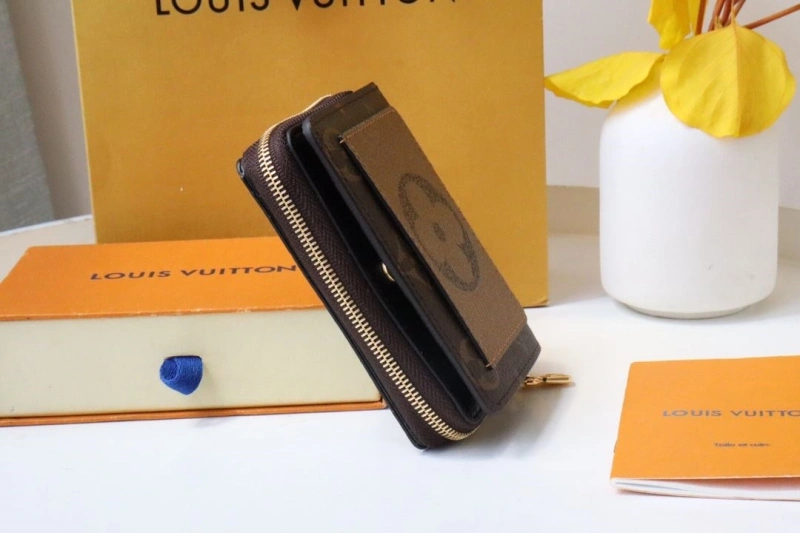 Refined LX Wallets 6713