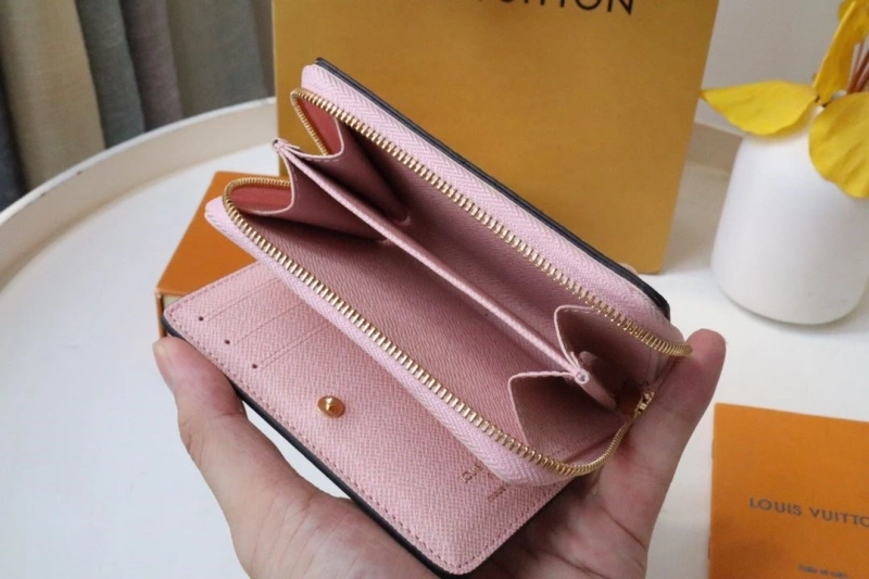 Trendy LX Wallets 15883