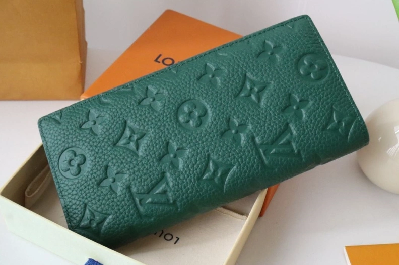 Vibrant LX Wallets 12427