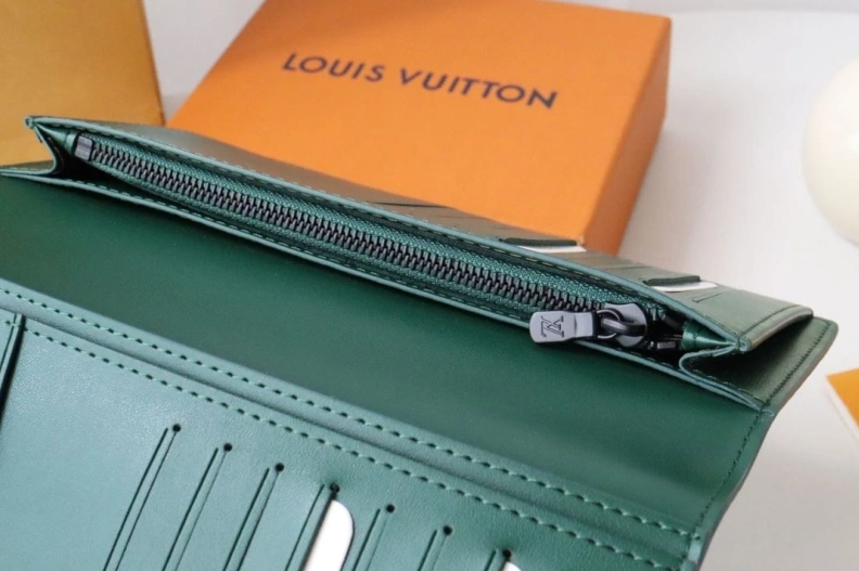 Vibrant LX Wallets 12427