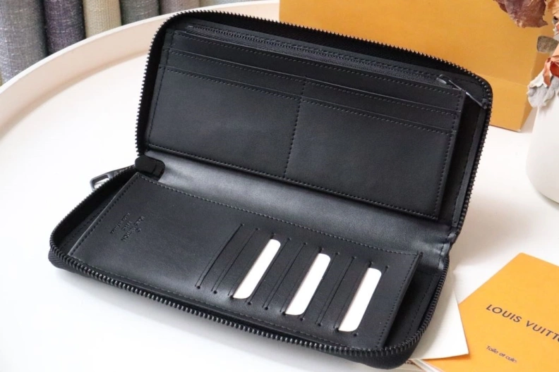 Soft LX Wallets 12327