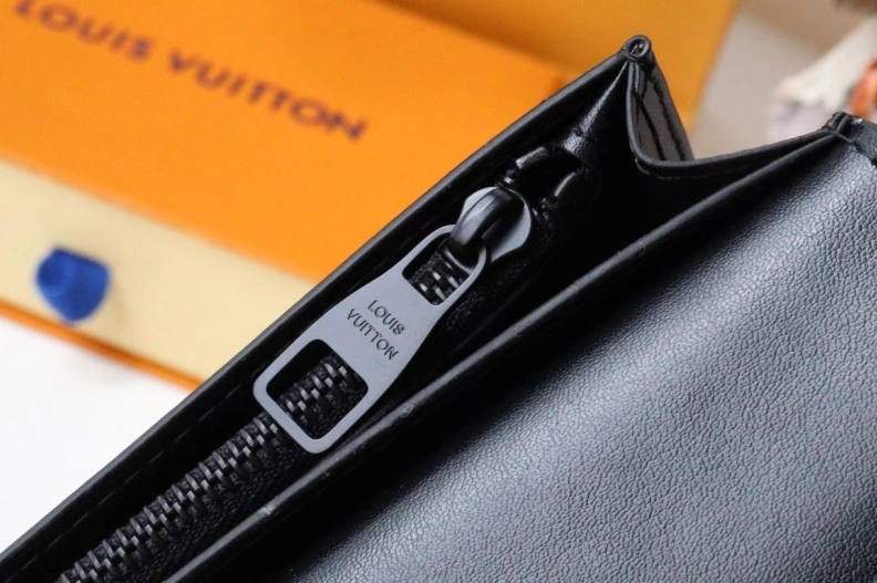 DailyWear LX Wallets 12358