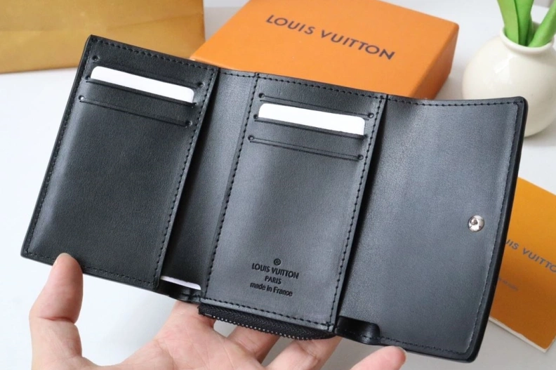 LX Wallets Functional 12299