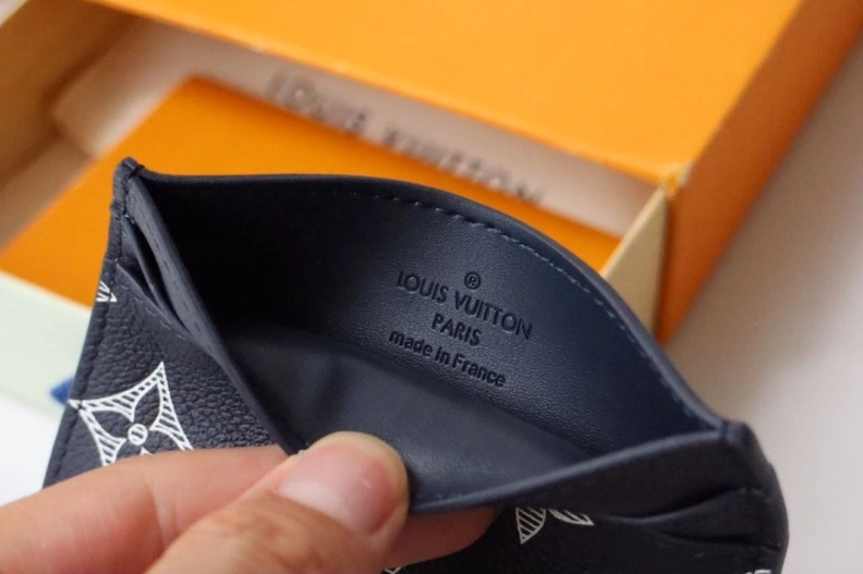 LX Wallets Resilient 12297