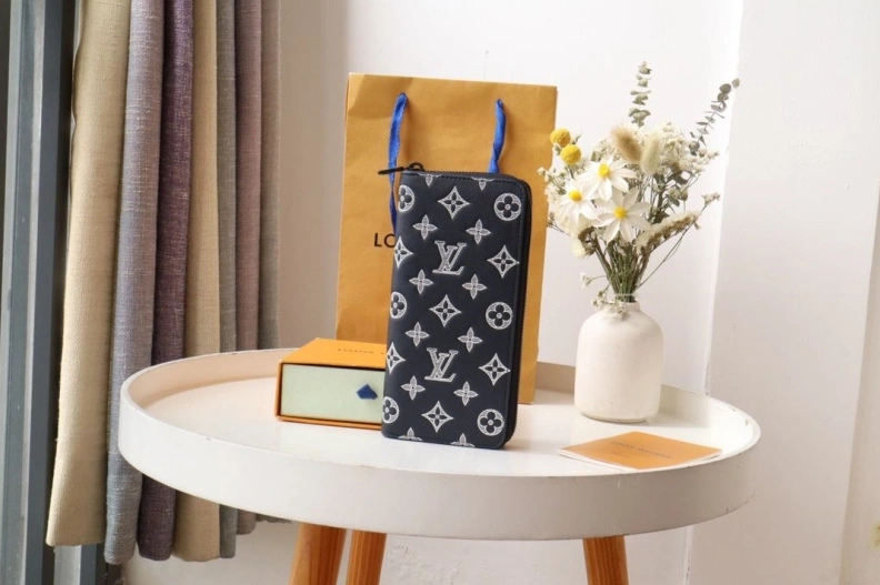 Refined LX Wallets 12282