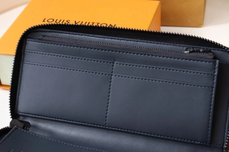 Refined LX Wallets 12282