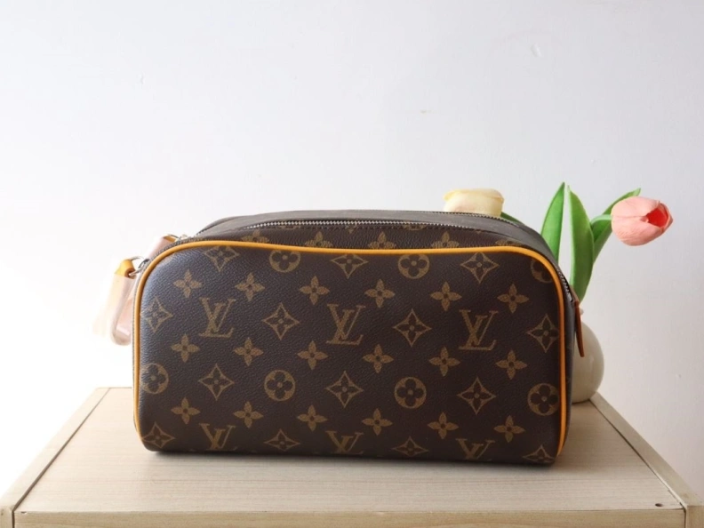 LX Cosmetic Bags Sleek 12340