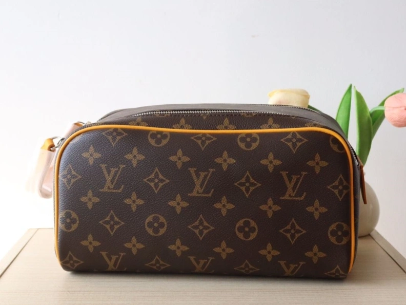 LX Cosmetic Bags Sleek 12340