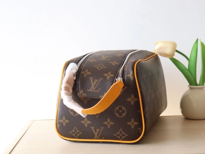 LX Cosmetic Bags Sleek 12340