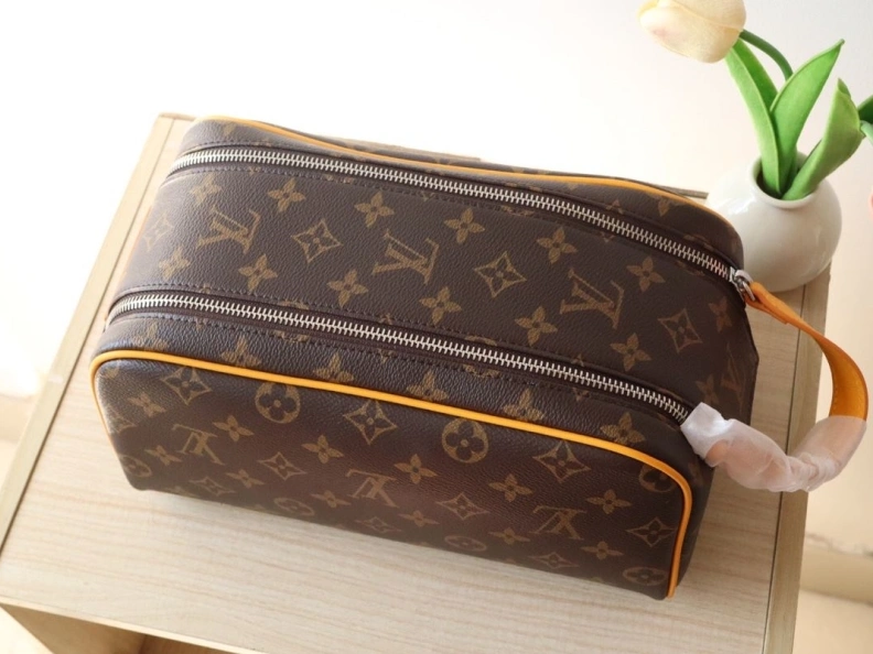 LX Cosmetic Bags Sleek 12340