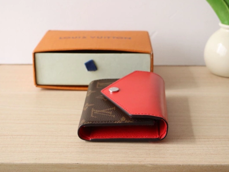 Lightweight LX Wallets 12301