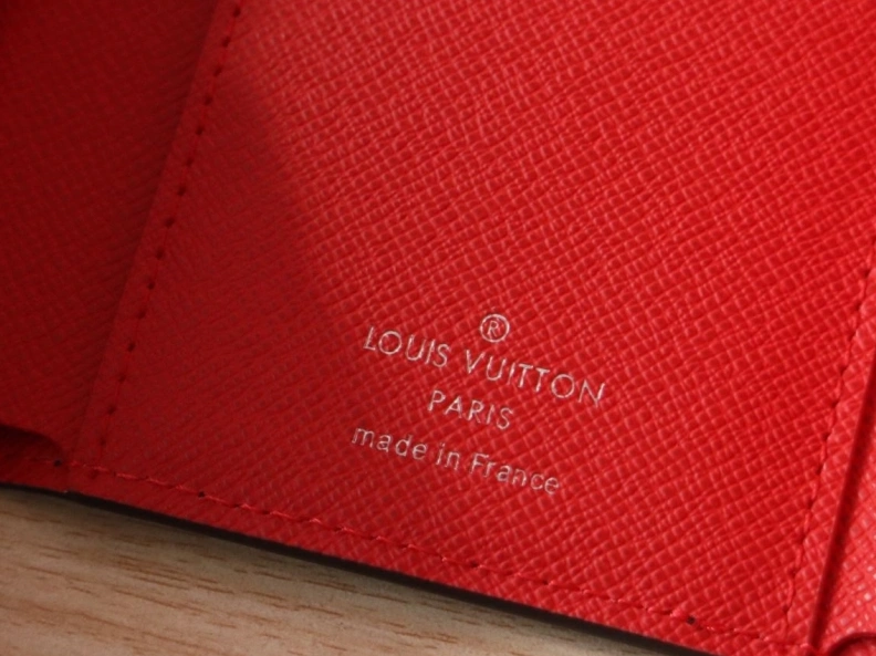 Lightweight LX Wallets 12301