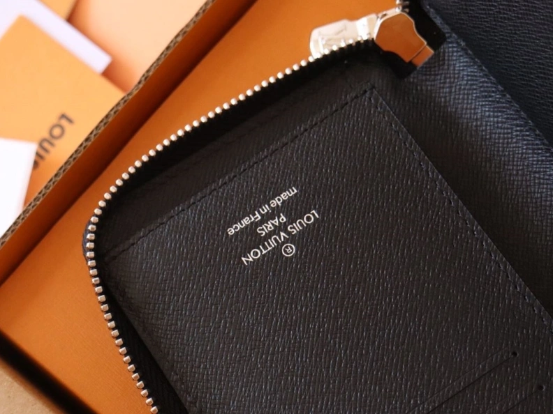 LX Wallets Resilient 12303