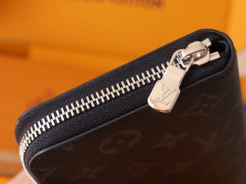 LX Wallets Resilient 12303