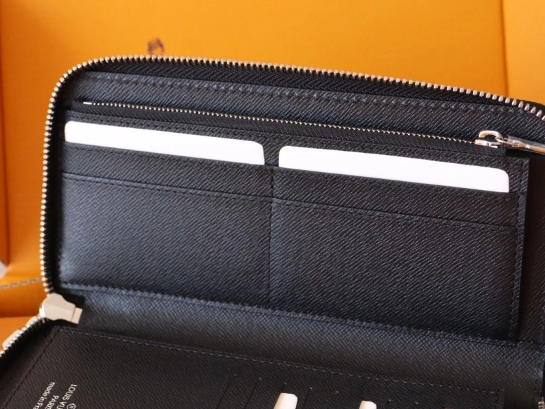 LX Wallets Resilient 12303