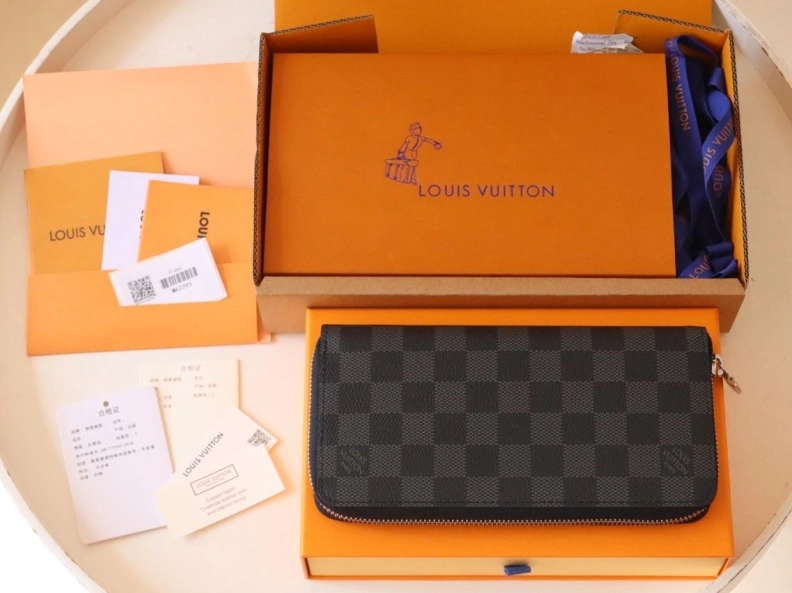 Compact LX Wallets 12302
