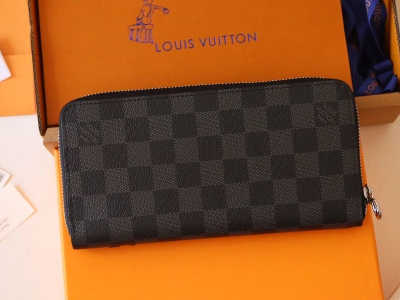 Compact LX Wallets 12302