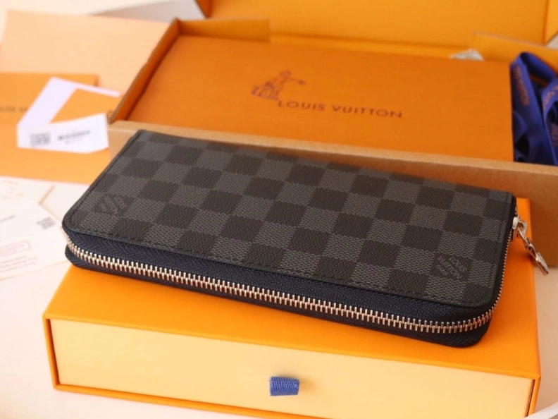 Compact LX Wallets 12302