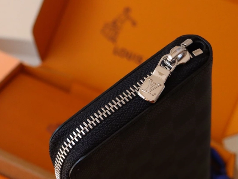 Compact LX Wallets 12302