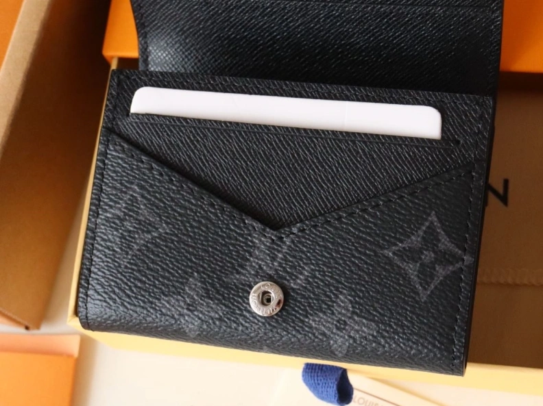 Popular LX Wallets 12263
