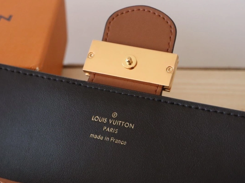 LX Wallets Refined 12261