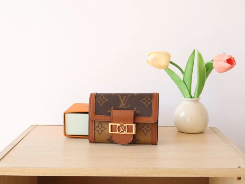 Popular LX Wallets 12262