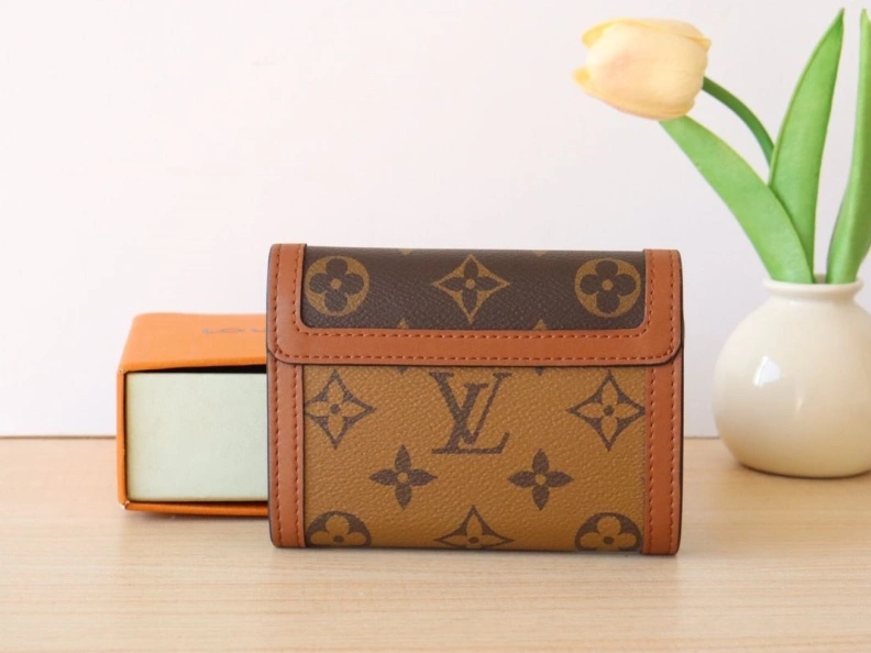 Popular LX Wallets 12262