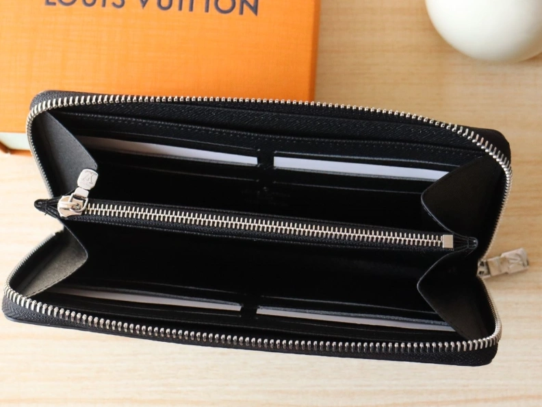 Unique LX Wallets 12254