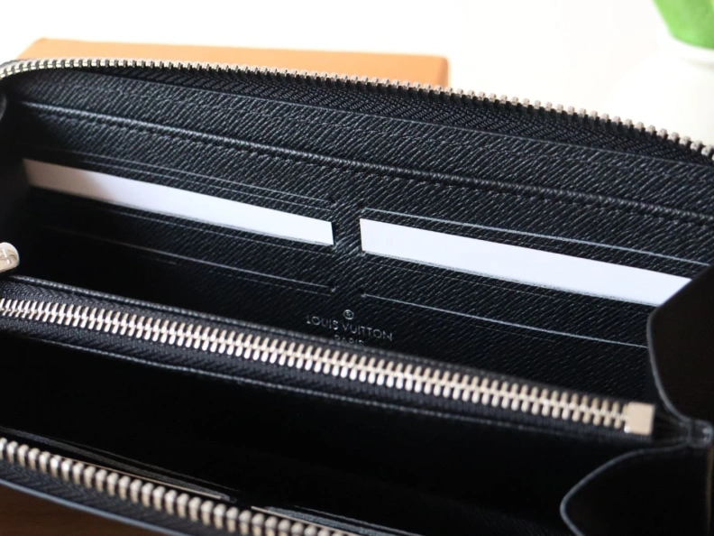 Unique LX Wallets 12254