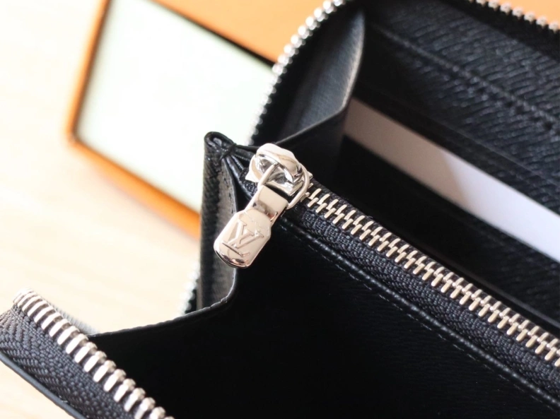 Unique LX Wallets 12254