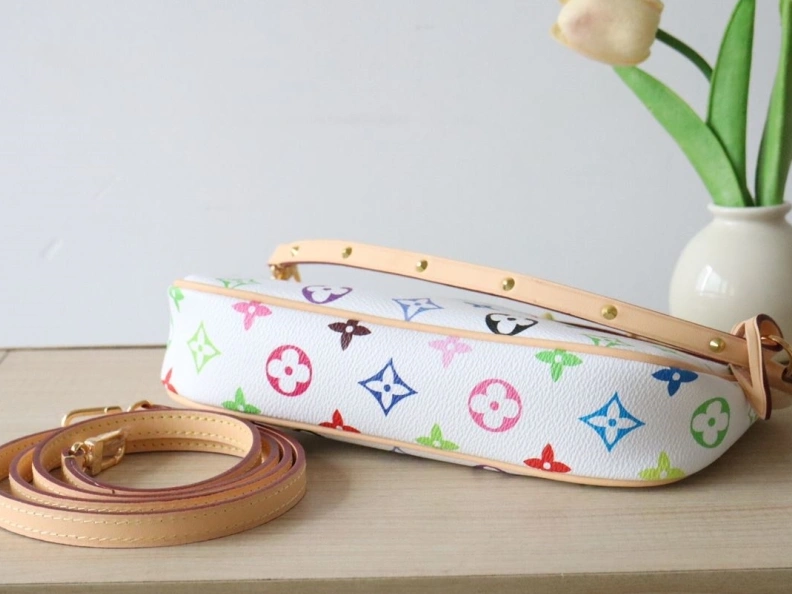 LX Clutch Bags Refined 12381