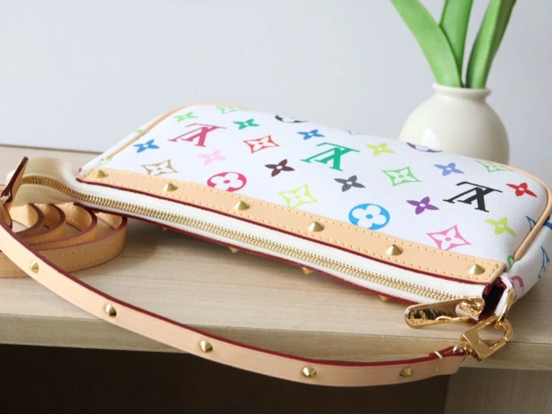 LX Clutch Bags Refined 12381