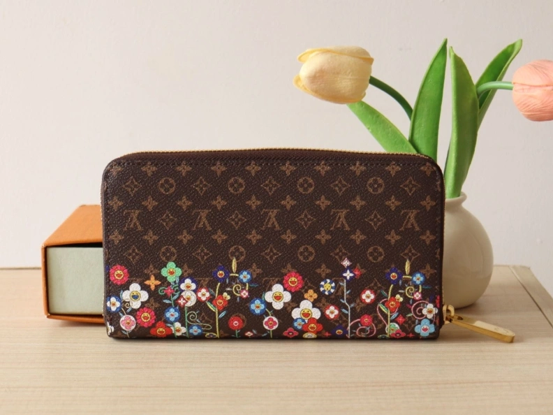 Practical LX Wallets 12240