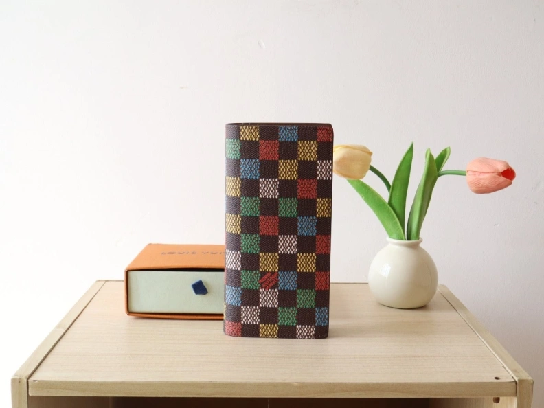 LX Wallets WellDesigned 12257