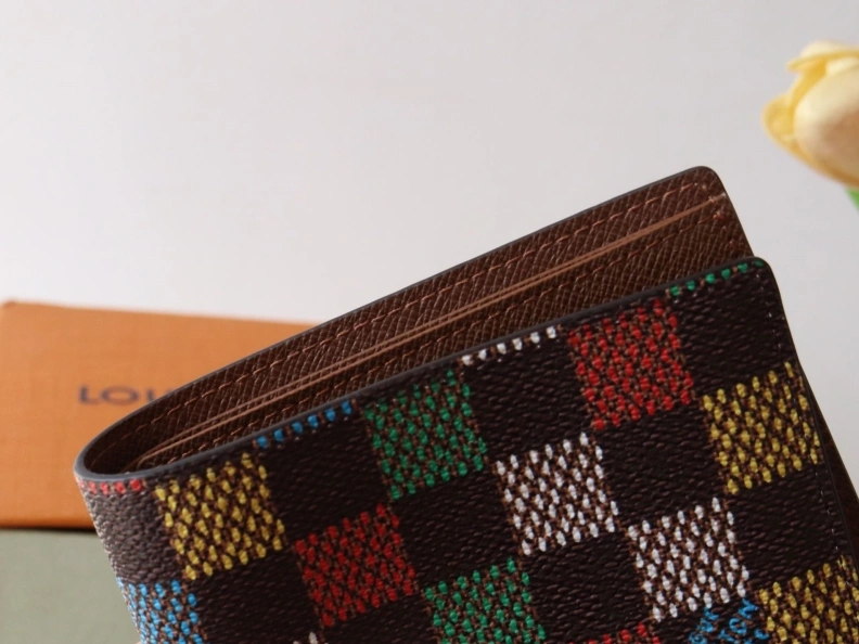 Sophisticated LX Wallets 12232