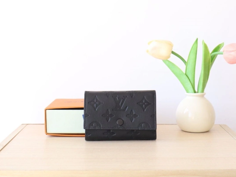 Breathable LX Wallets 12230