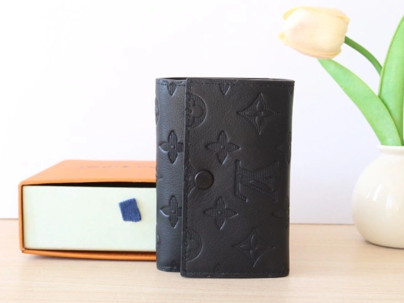 Breathable LX Wallets 12230