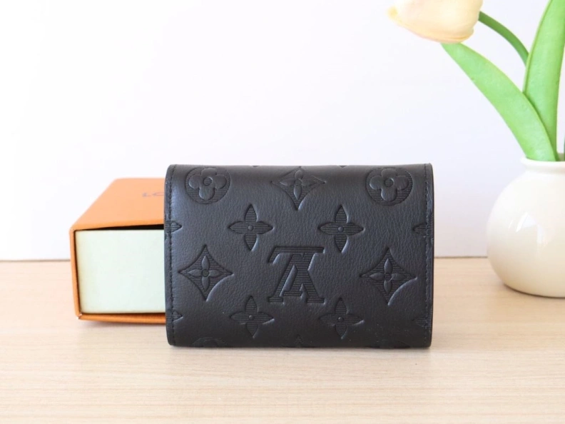 Breathable LX Wallets 12230