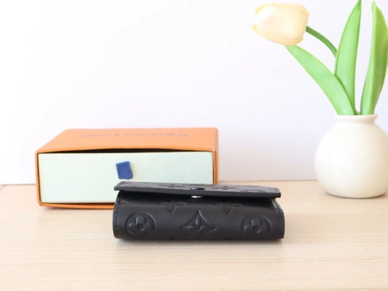Breathable LX Wallets 12230