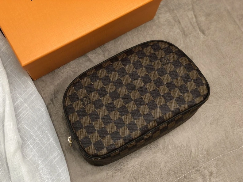 WellDesigned LX Clutch Bags 12362