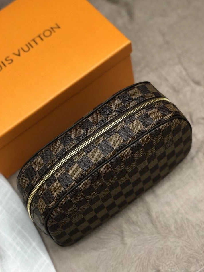 WellDesigned LX Clutch Bags 12362