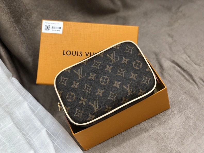 LX Clutch Bags AllSeason 12350