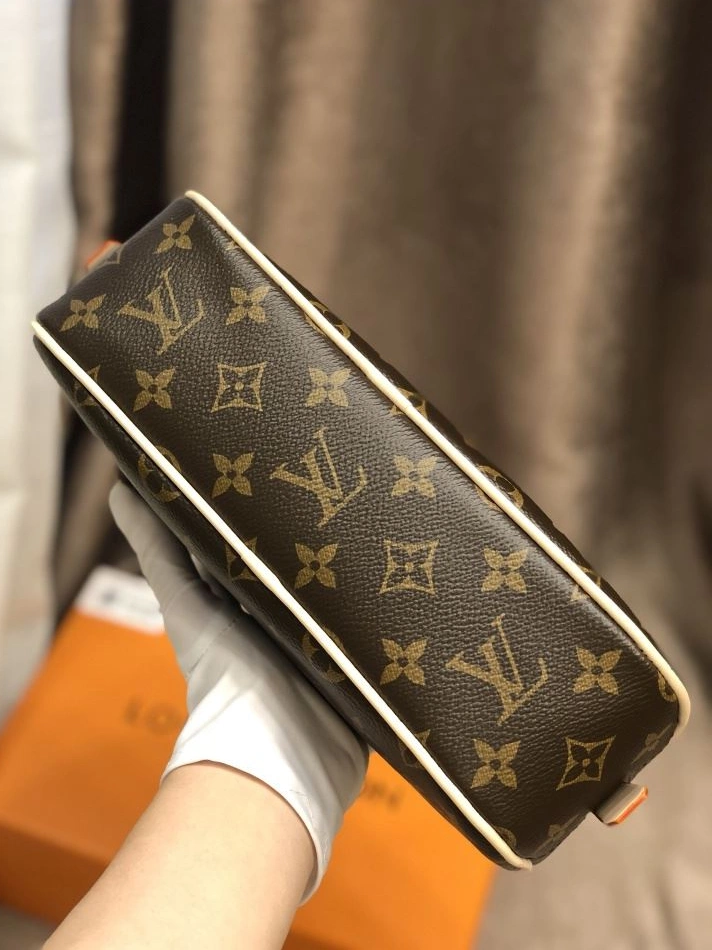 LX Clutch Bags Refined 12354