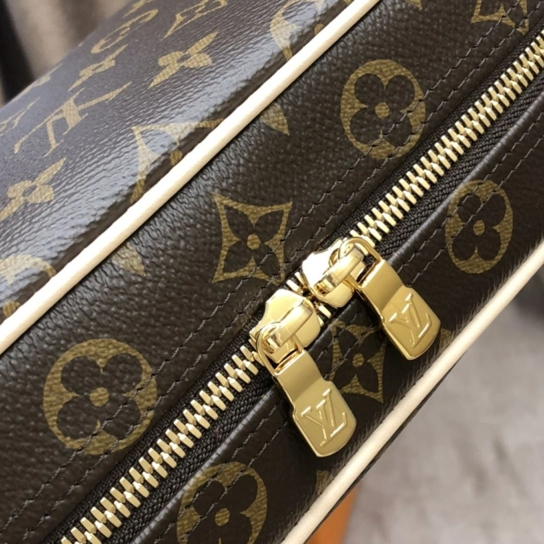 LX Clutch Bags Refined 12354