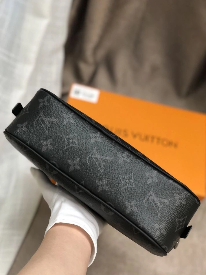 Timeless LX Clutch Bags 12349