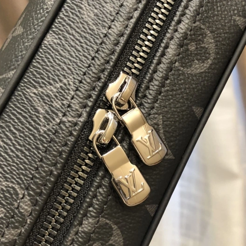 Timeless LX Clutch Bags 12349