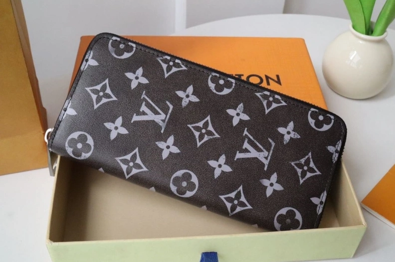 Trendsetting LX Wallets 12271