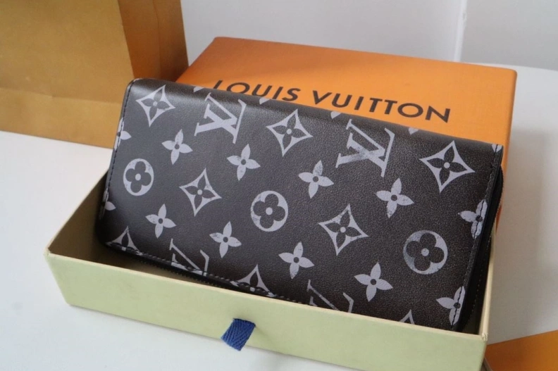 Trendsetting LX Wallets 12271